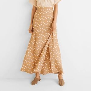Polka dot biege midi skirt